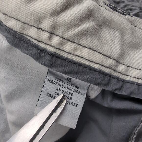 Ecko Shorts Men 36 Gray Khaki Baggy Flap Pockets Streetwear Cargo Y2K Casual - Picture 4 of 9